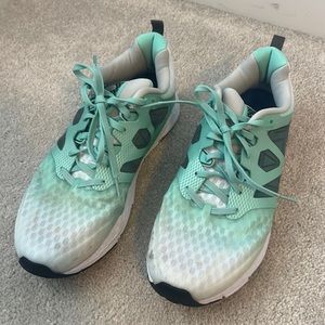 Karhu running shoes - size 9